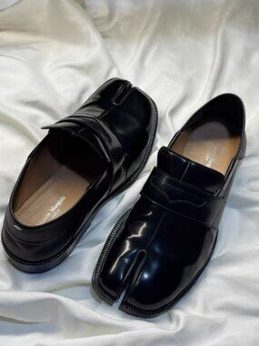 Maison Margiela Tabi Split-Toe Penny Loafers Black Patent Size 36 (US 6)